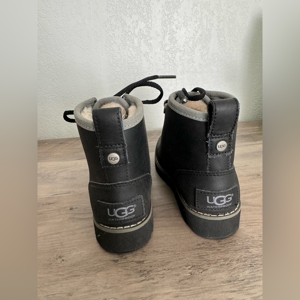 UGG KIDS BOOTS